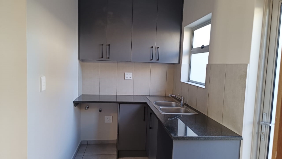 3 Bedroom Property for Sale in Parklands North Western Cape